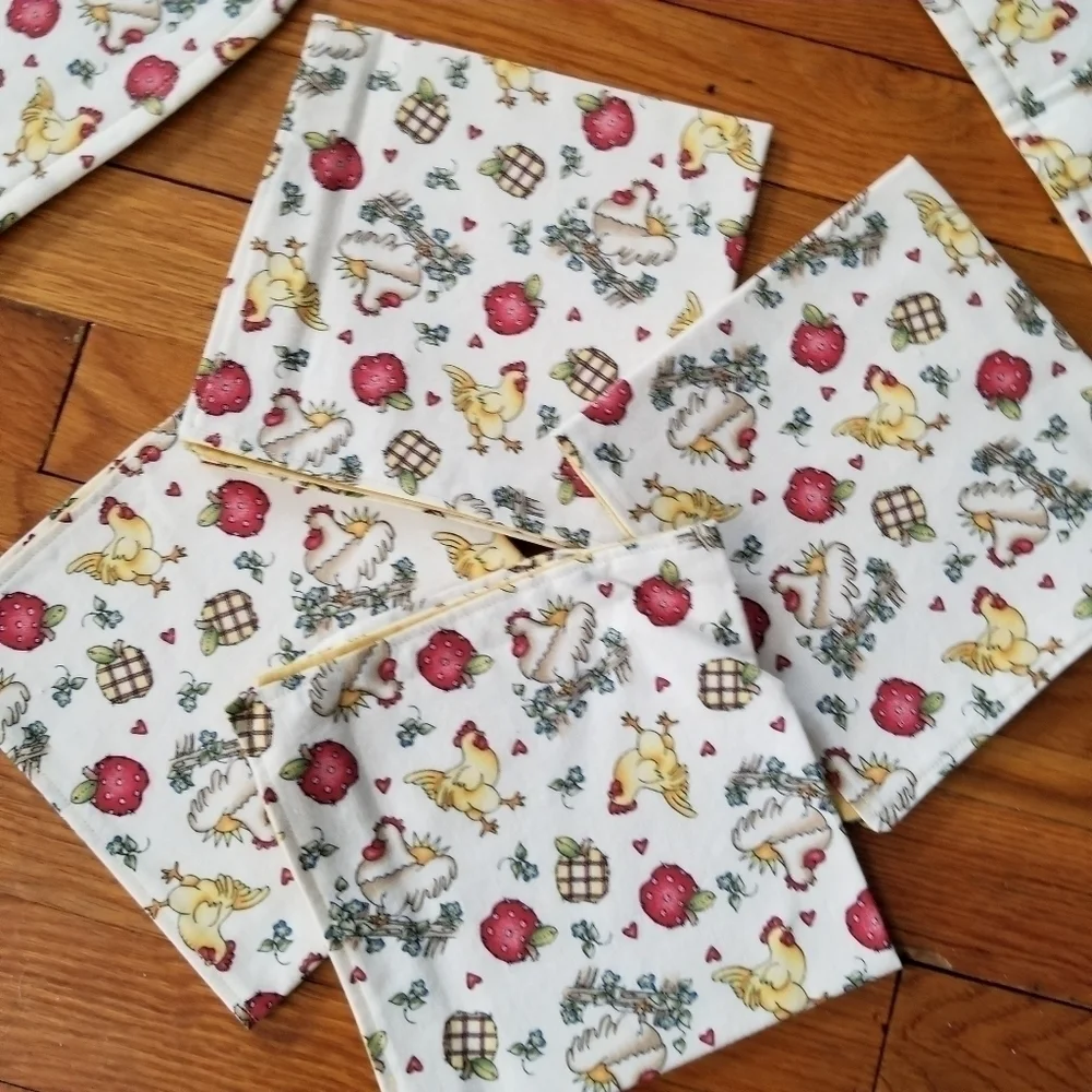 Place Mat Table Runner Napkins Chickens Farm Apples Print Hearts Handmade Set 4